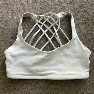 Lululemon Free to Be Wild Bra